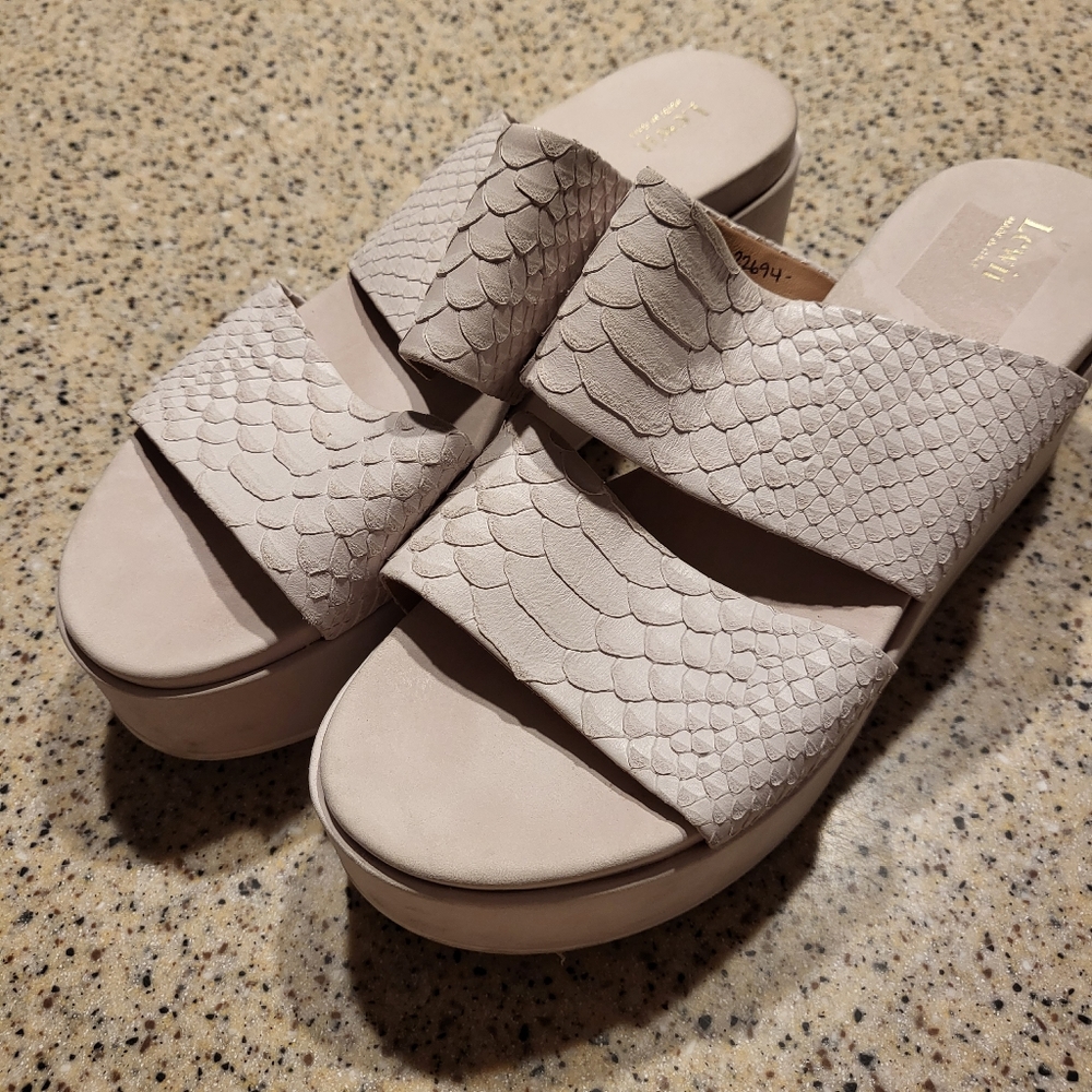 Lewit SZ 38.5 Leather Platform Slides